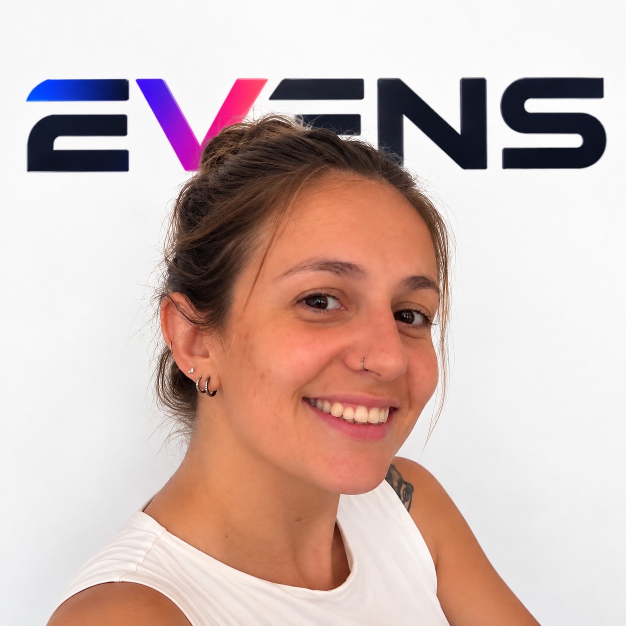 Nerea Paino en la oficina de Evens Marketing